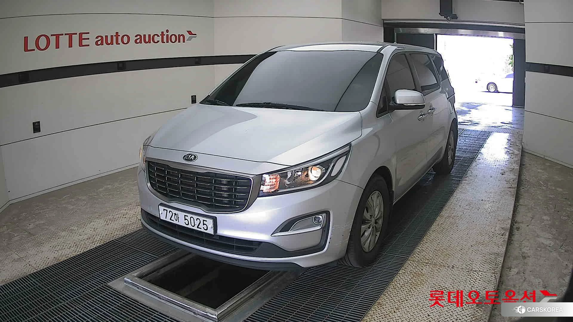 Kia Carnival 2020 Silky Silver из Кореи