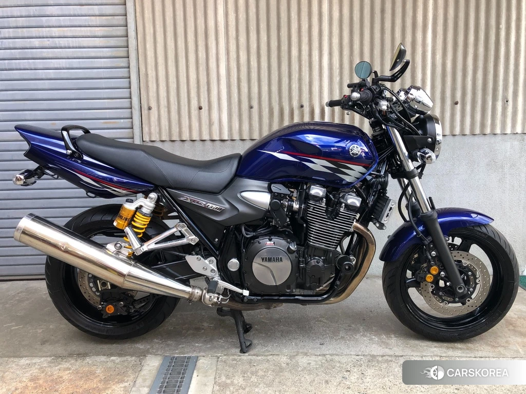 Проданный Yamaha XJR 1300 2010 из Японии