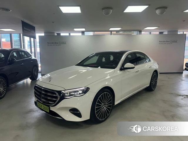Mercedes-Benz E-Class W214 2025 Белый из Кореи