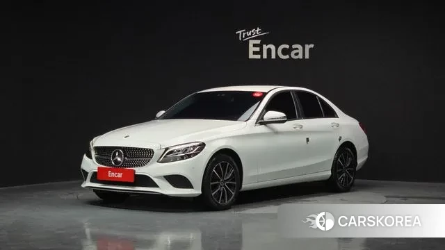 Mercedes-Benz C-Class W205 2019 Белый из Кореи