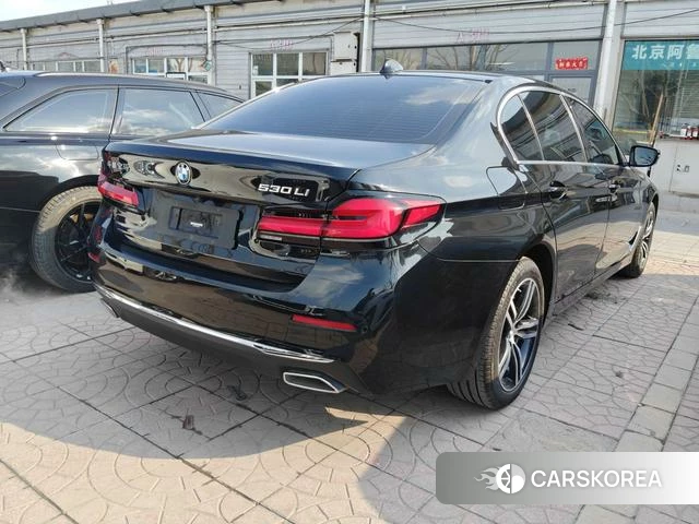 BMW 5 series 2023 Черный из Китая