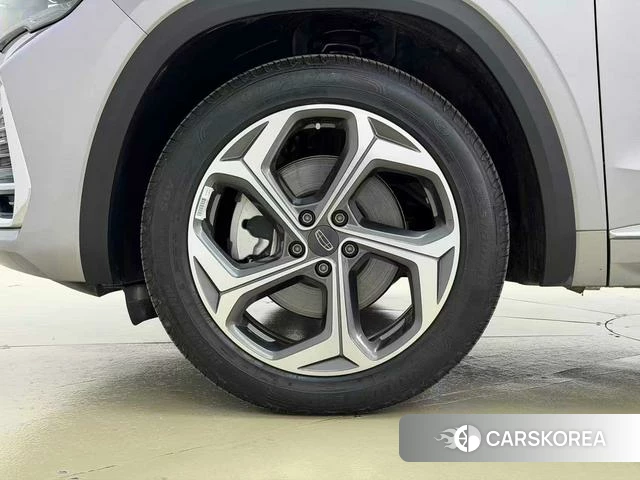 Geely Automobile Xingyue L 2025 Серебристо-серый из Китая