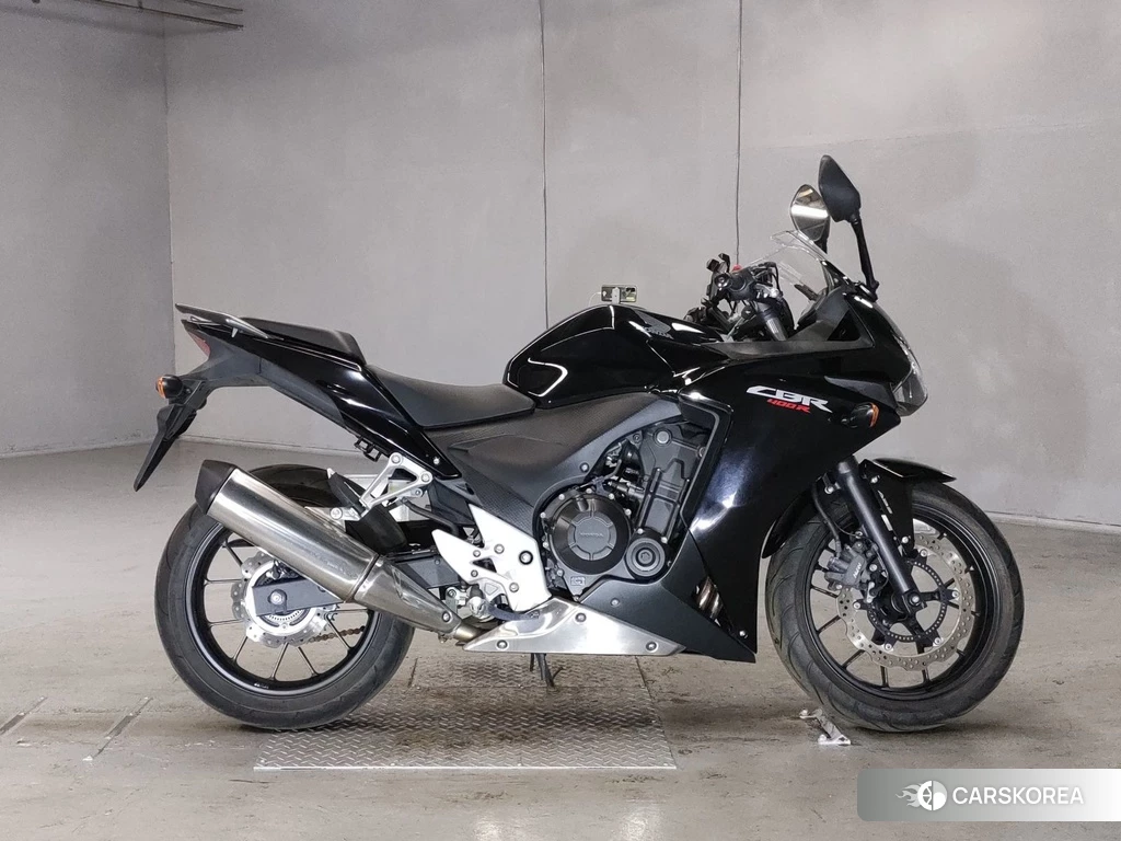 Проданный Honda CBR400R 2013 из Японии, фото 2