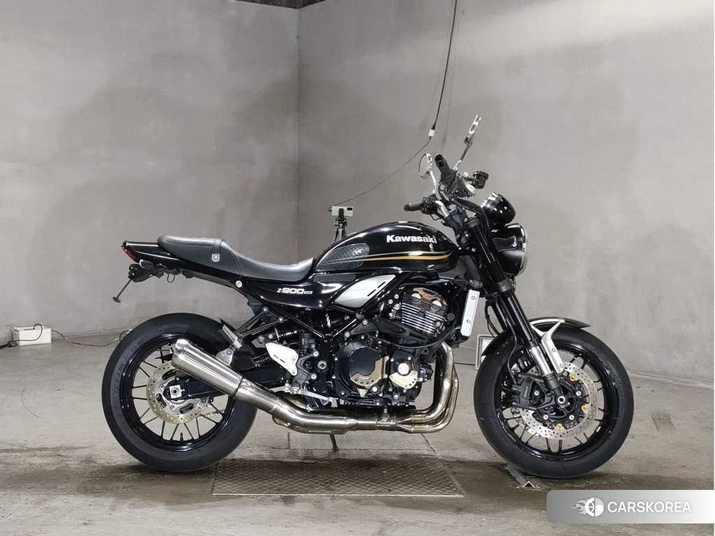 Проданный Kawasaki Z900RS 2018 из Японии