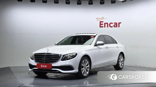 Mercedes-Benz E-Class W213 2020 Белый из Кореи