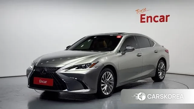 Lexus ES300h 7th generation 2023 Серый из Кореи