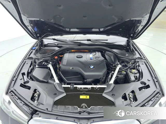 BMW 5 series PHEV 2022 Черный из Китая