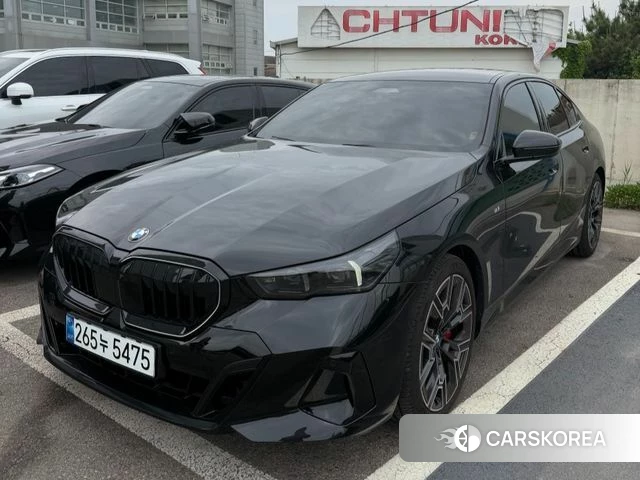 BMW 5 Series (G60) 2025 Черный из Кореи