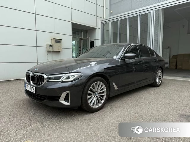 BMW 5 Series (G30) 2022 Серый из Кореи