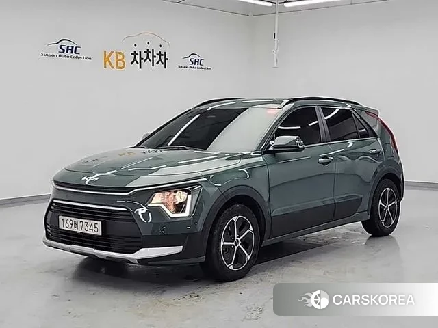 Kia Di Ol Nu Niro 2022 Темно-зеленый из Кореи