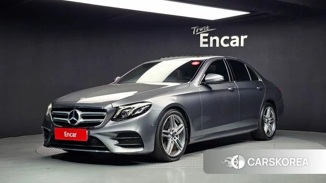 Mercedes-Benz E-Class W213 2018 Серый из Кореи