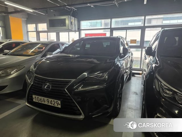 Lexus NX300h 2021 Черный из Кореи