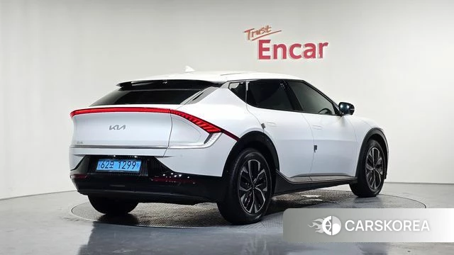 Kia EV6 2023 Белый из Кореи