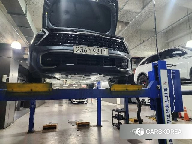 Kia Sportage 5th Generation Hybrid 2023 Серый из Кореи