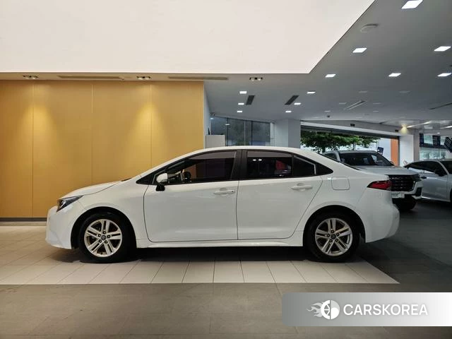 Toyota Lei Ling 2023 Белый из Китая