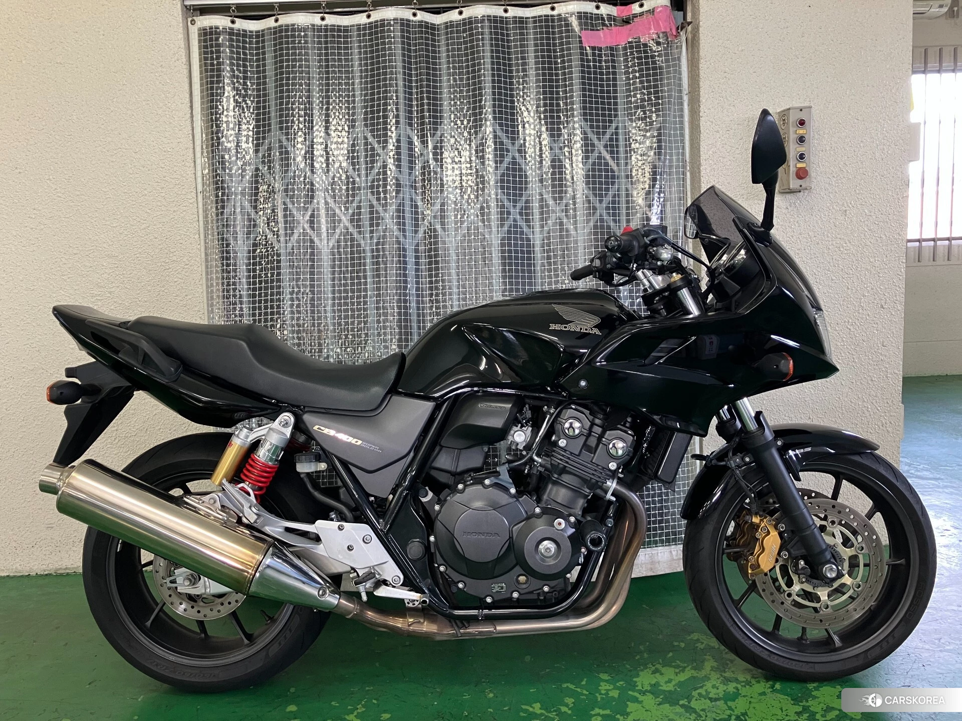 Проданный Honda CB400SF BOLDOR ABS 2018 из Японии, фото 2