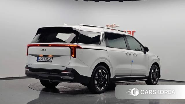 Kia The New Carnival 4th Generation 2026 Белый из Кореи