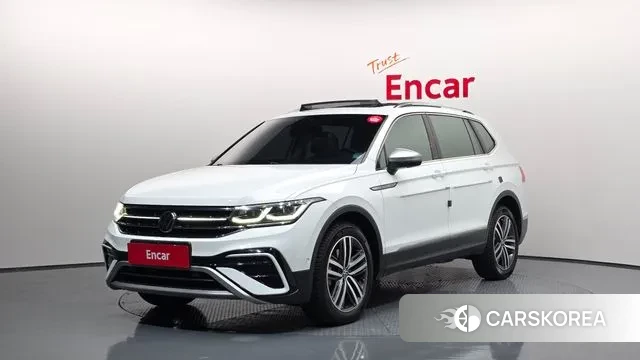 Volkswagen Tiguan Allspace 2022 Белый из Кореи
