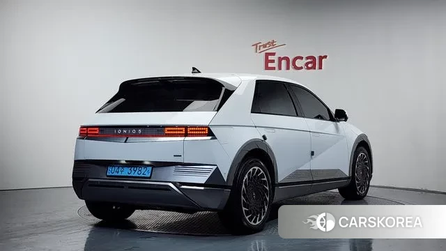 Hyundai Ionic 5 2023 Белый из Кореи