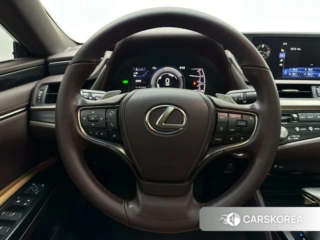 Lexus ES 2021 Шампань из Китая