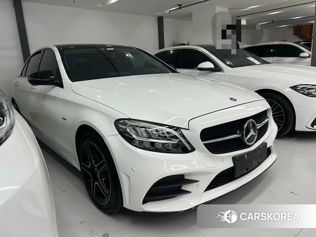 Mercedes-Benz Class C 2021 Белый из Китая