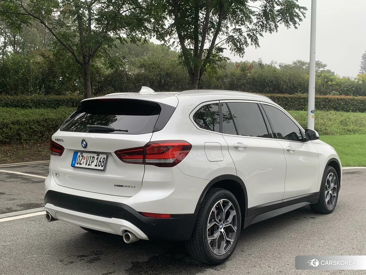 BMW X1 2021 Белый из Китая