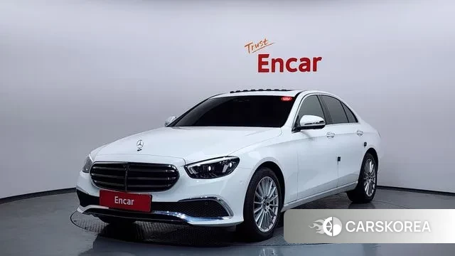 Mercedes-Benz E-Class W213 2022 Белый из Кореи