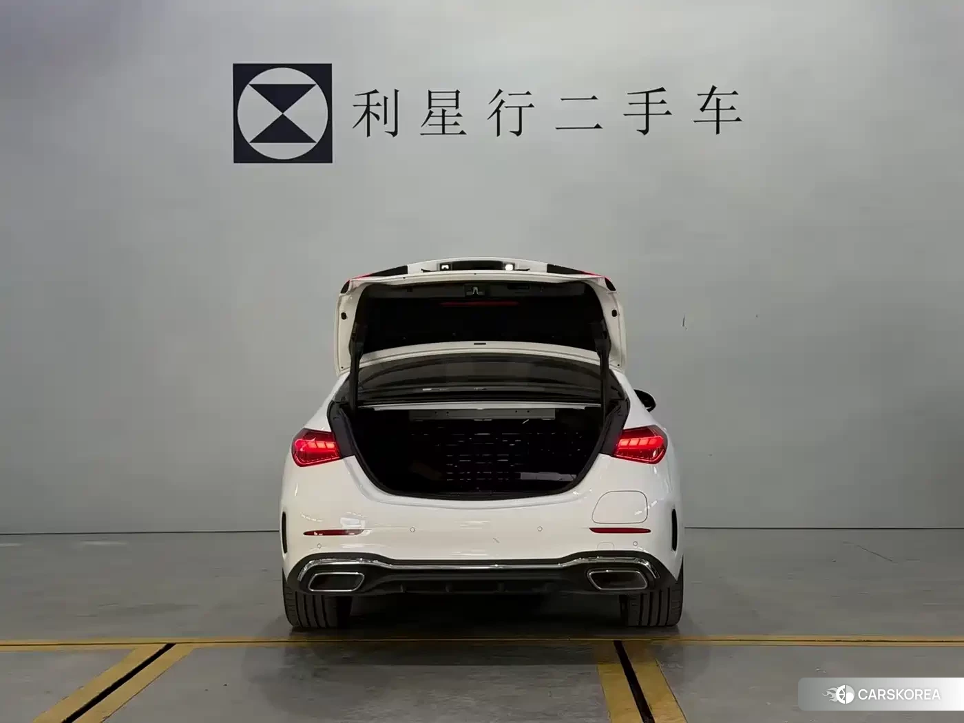 Mercedes-Benz C-class new energy 2023 Белый из Китая