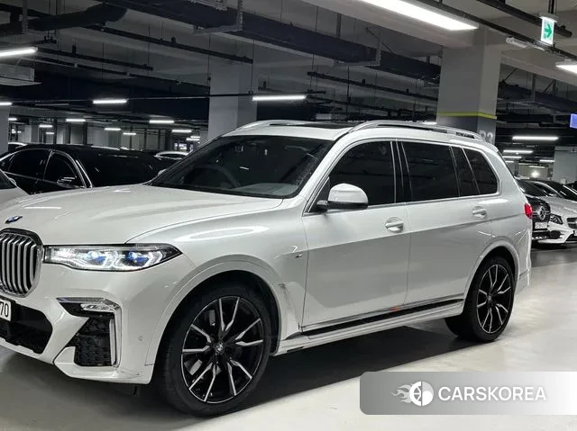 BMW X7 (G07) 2021 Белый из Кореи