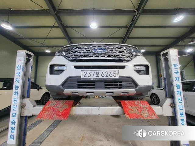 Ford Explorer 6th Generation 2020 Белый из Кореи