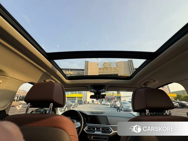 BMW X7 2021 Черный из Китая