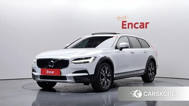 Volvo V90 Cross-Country 2018 Белый из Кореи