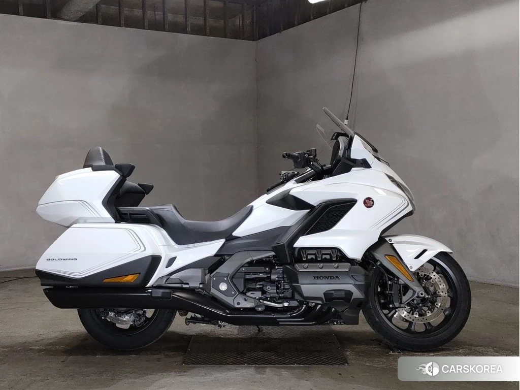 Проданный Honda GL1800 TOUR 2020 из Японии, фото 2