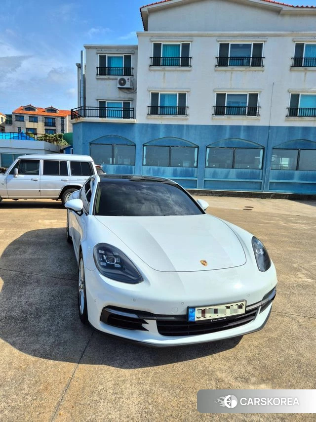 Porsche Panamera (971) 2018 Белый из Кореи