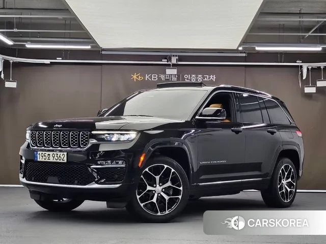 Jeep Grand Cherokee (WL) 2023 Черный из Кореи