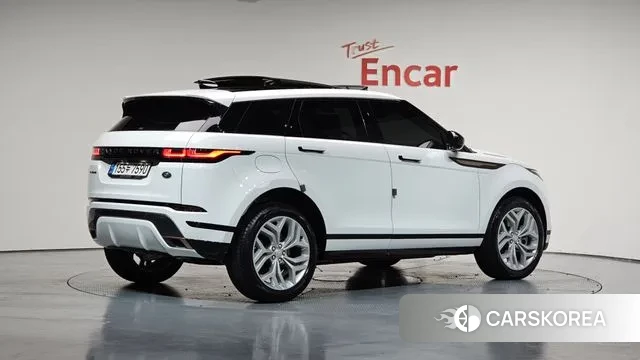 Land Rover Range Rover Evoque 2nd Generation 2022 Белый из Кореи
