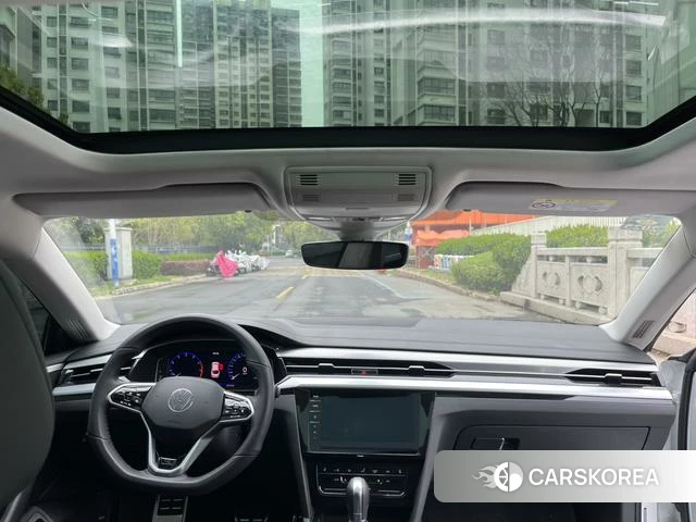 Volkswagen CC 2023 Белый из Китая