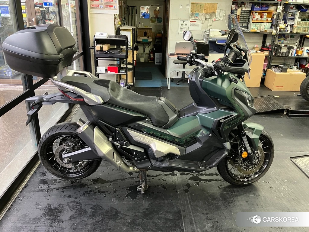 Проданный Honda X-ADV 750 2019 из Японии