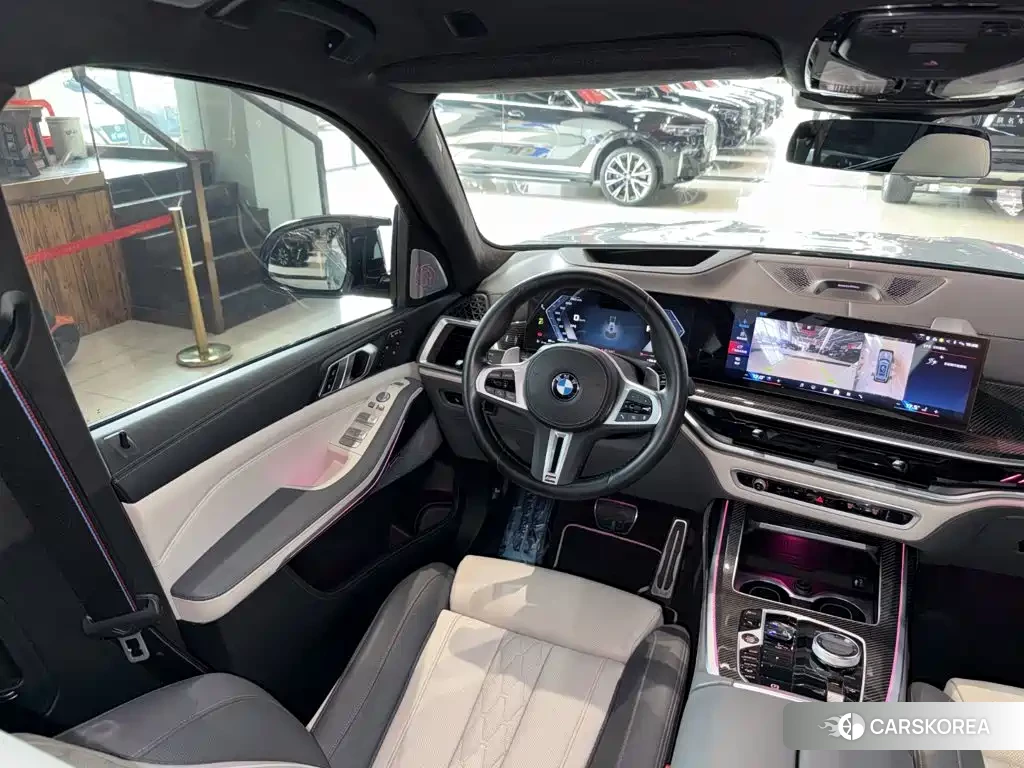 BMW X7 2023 Silver/gray из Китая