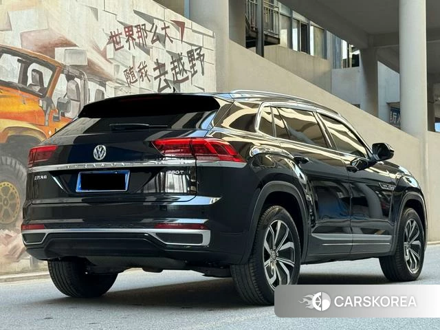 Volkswagen Tourang 2021 Черный из Китая