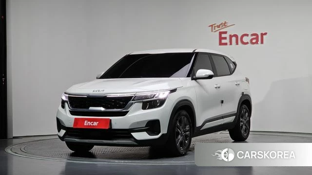 Kia Seltos 2022 Белый из Кореи
