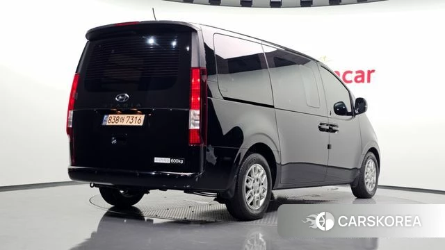 Hyundai Staria 2023 Черный из Кореи