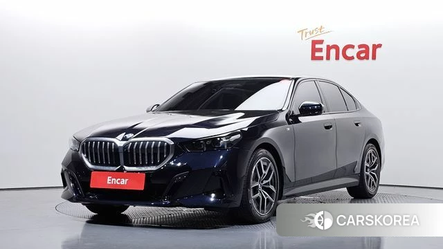 BMW 5 Series (G60) 2024 Черный из Кореи