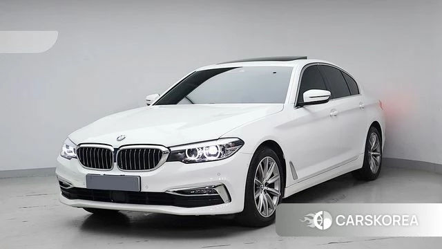 BMW 5 Series (G30) 2019 Белый из Кореи