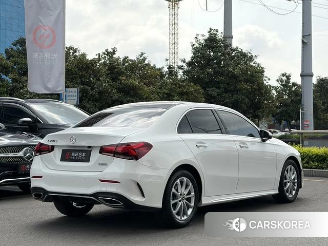 Mercedes-Benz Class A 2022 Белый из Китая