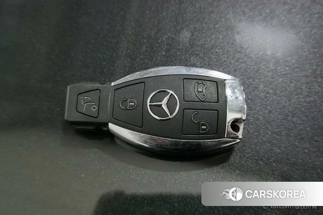 Mercedes-Benz V-class 2021 Темно-серый из Китая