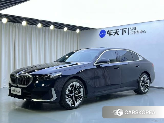 BMW 5 series 2025 Черный из Китая