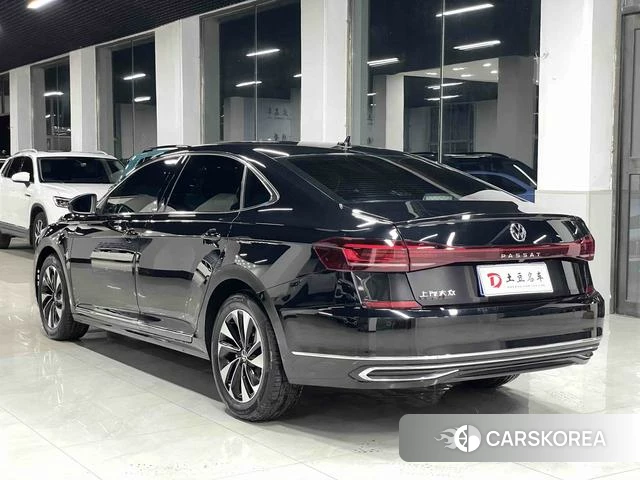 Volkswagen Passat 2023 Черный из Китая