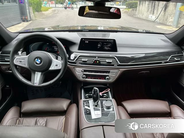 BMW 7 series 2021 Черный из Китая