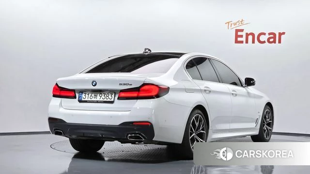 BMW 5 Series (G30) 2021 Белый из Кореи